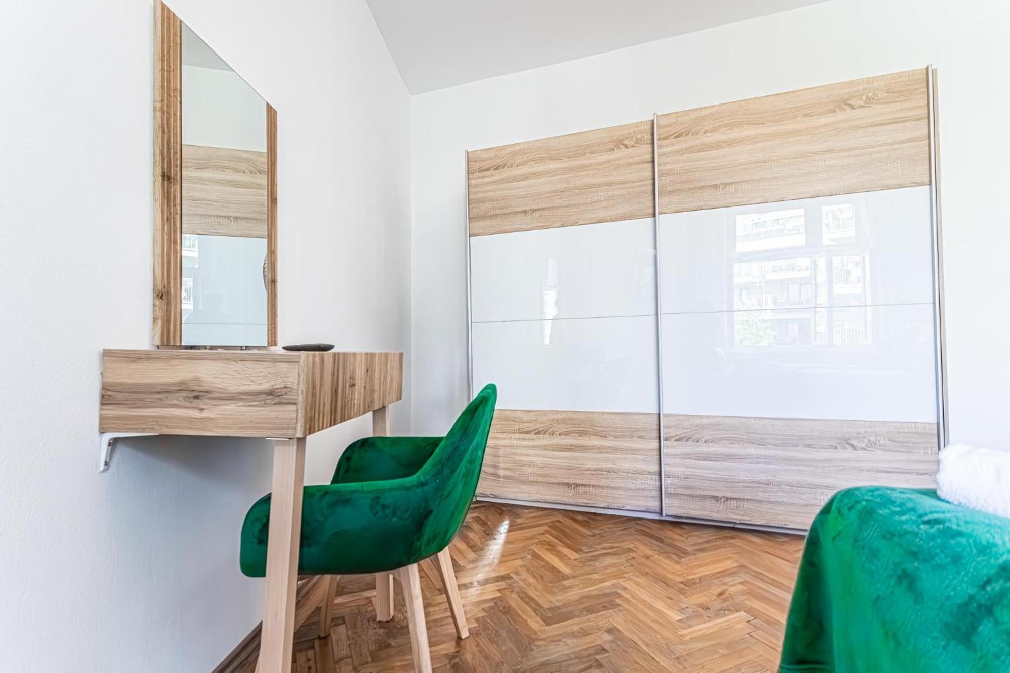 Apartament Convenient 3-br Shared Apt, 15 Min To Landstrasse Hub