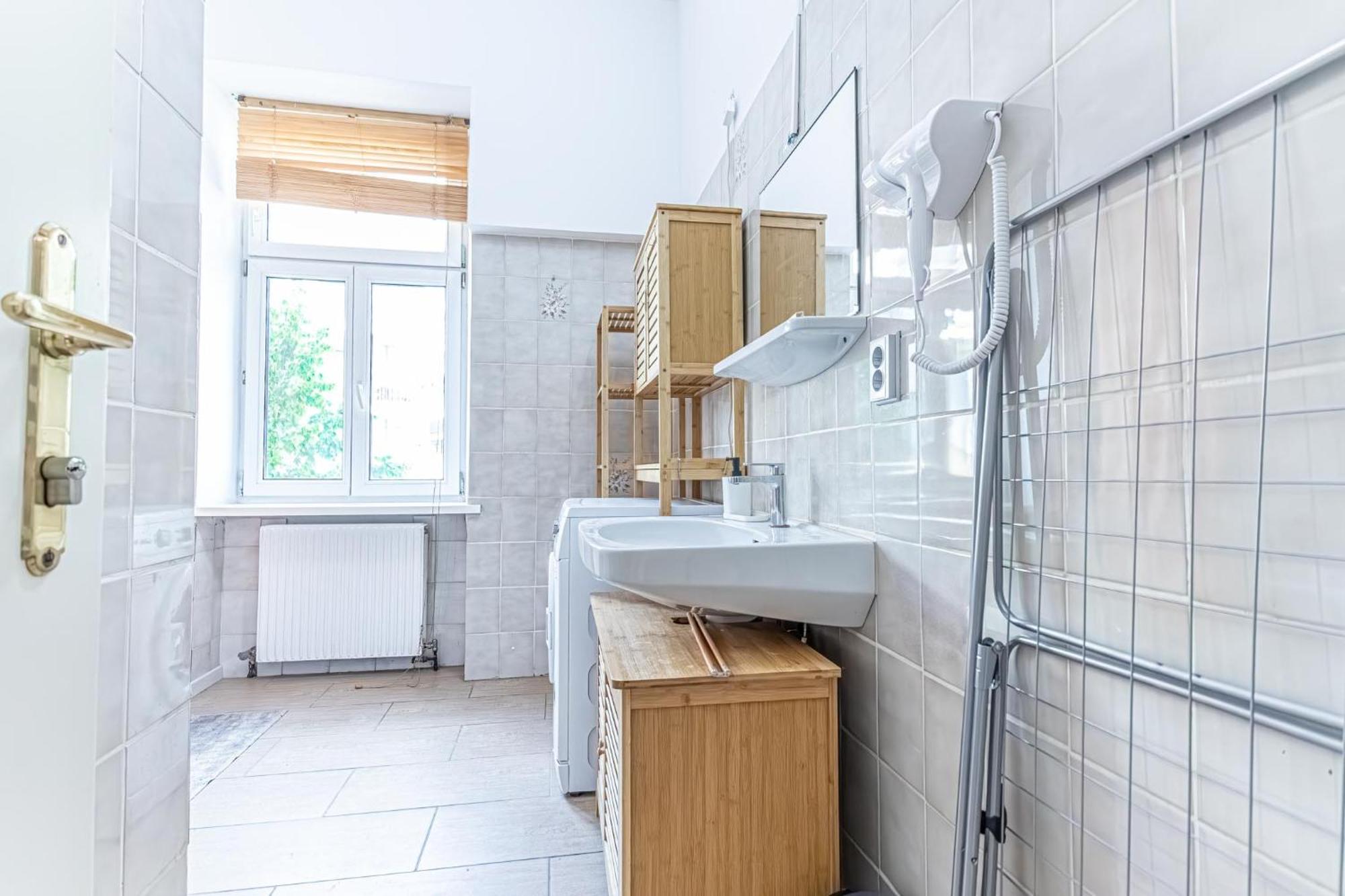 Apartament Convenient 3-br Shared Apt, 15 Min To Landstrasse Hub Viena